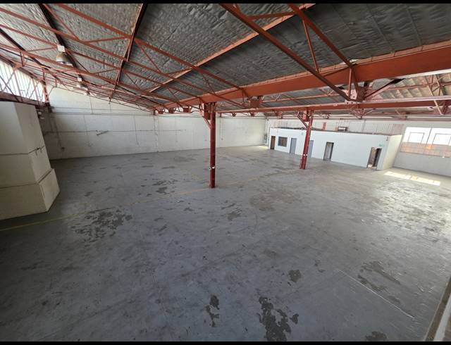 1,266M² WAREHOUSE TO LET IN REUVEN